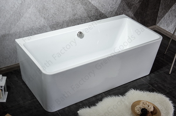 Small freestanding soaking tub