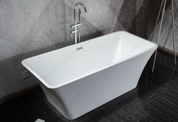 Small freestanding bath 1400mm with freestanding tub faucet