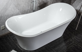 oval freestanding bathtub