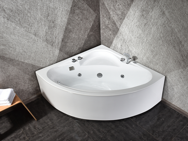 Corner jacuzzi bath tub, 1500 x 1500 corner bath in bathroom