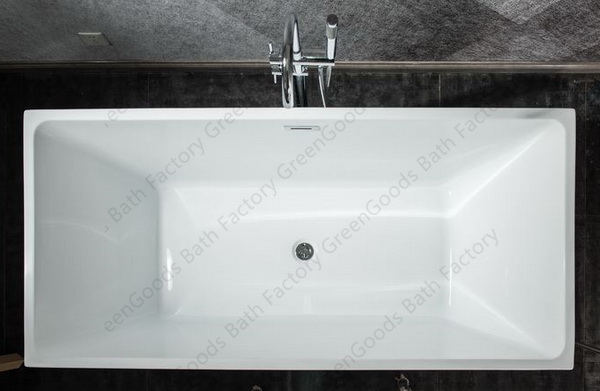 High-Heeled Shoes Bathtub